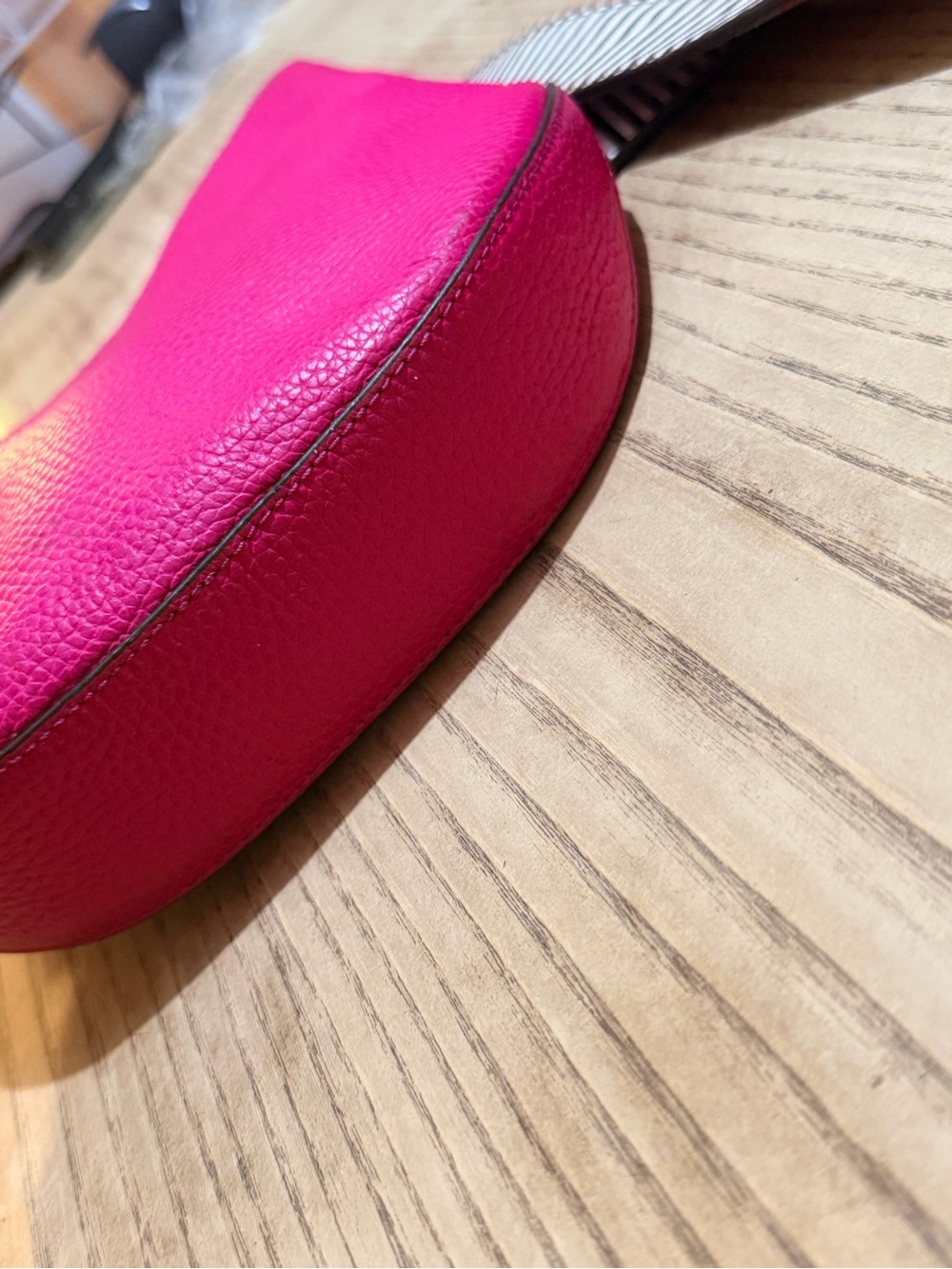 Henri Bendel bag - Picture 4 of 5